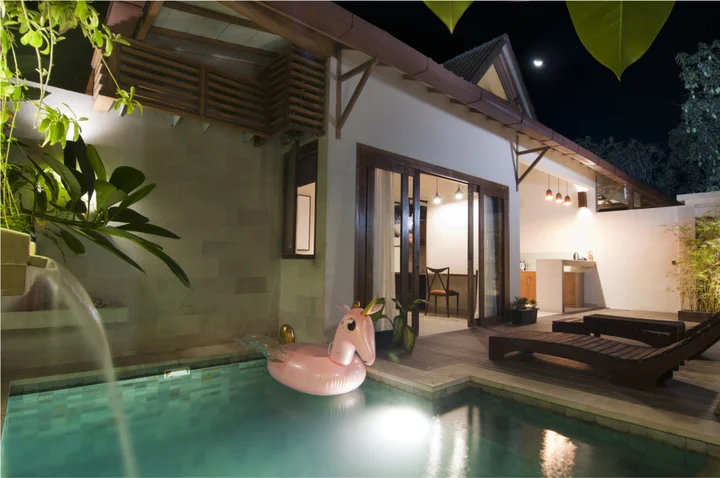 Гили Аир: KeRensia Private Pool Villas