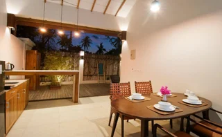 Гили Аир: KeRensia Private Pool Villas