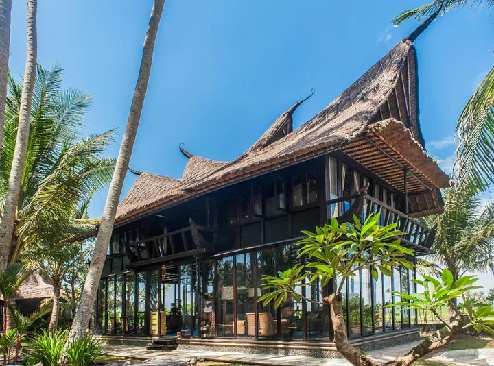 Табанан: Most Exotic Beachfront Villa Keong