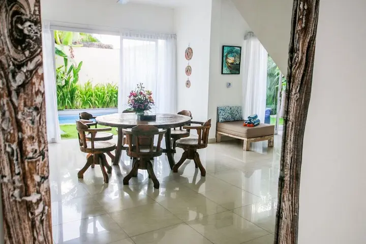 Кута: Villa Joy