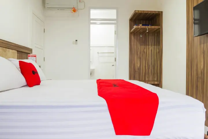 Бандунг: RedDoorz Plus near Sukajadi 2