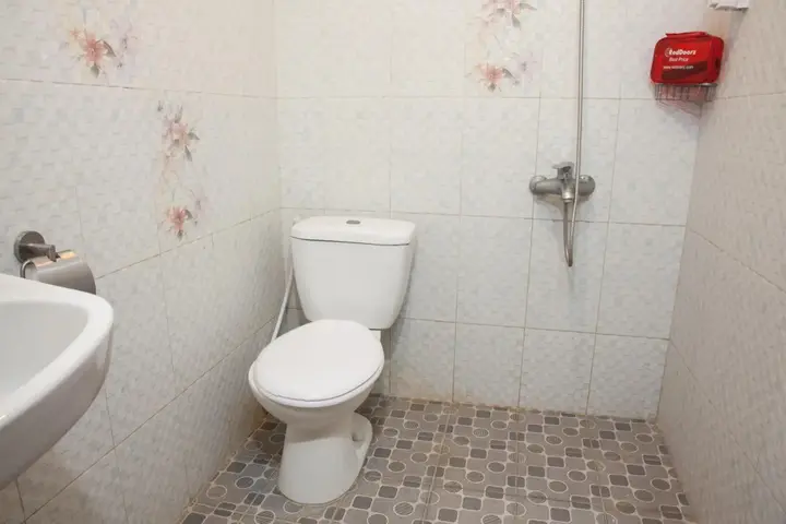 Сурабая: RedDoorz near Kawasan Industri SIER 2