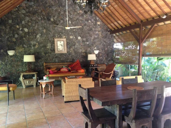 Бунутан: Villa Kupu Kupu