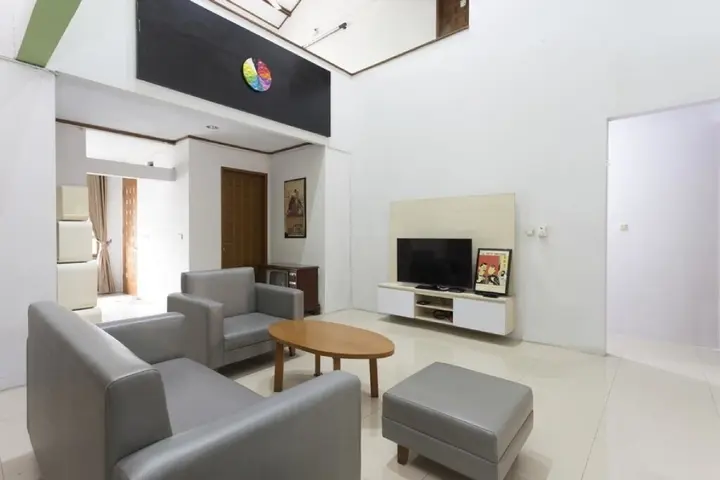 Джакарта: RedDoorz Plus near Cilandak Town Square 2