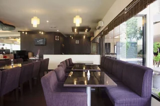 Сурабая: Whiz Residence Darmo Harapan Surabaya