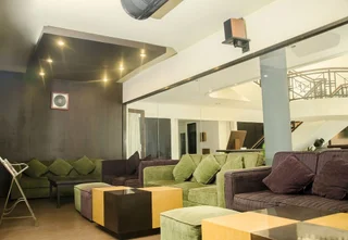 Сурабая: Whiz Residence Darmo Harapan Surabaya