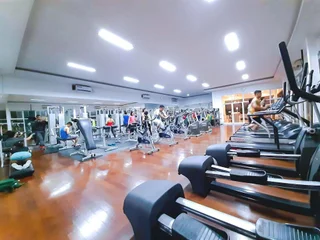Сурабая: Whiz Residence Darmo Harapan Surabaya