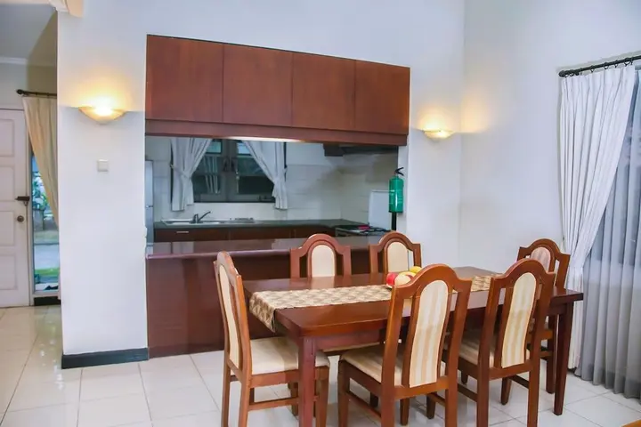 Сурабая: Whiz Residence Darmo Harapan Surabaya