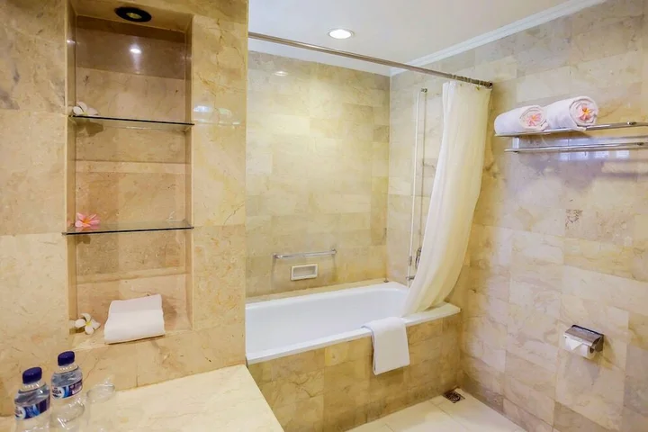 Сурабая: Whiz Residence Darmo Harapan Surabaya