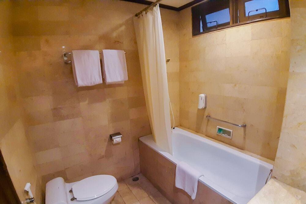 Сурабая: Whiz Residence Darmo Harapan Surabaya