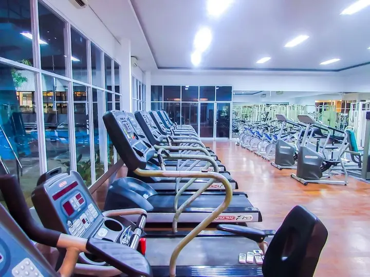 Сурабая: Whiz Residence Darmo Harapan Surabaya
