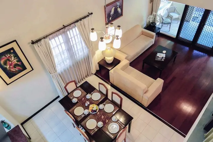 Сурабая: Whiz Residence Darmo Harapan Surabaya