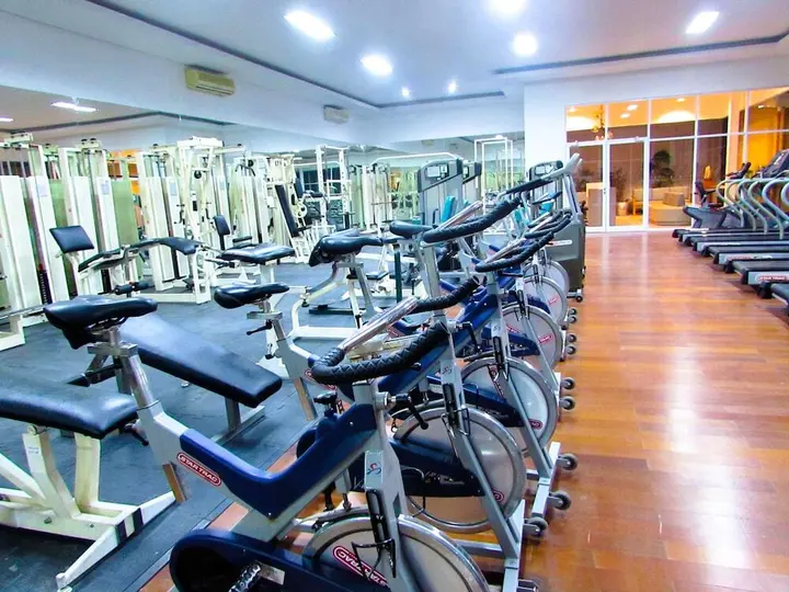 Сурабая: Whiz Residence Darmo Harapan Surabaya