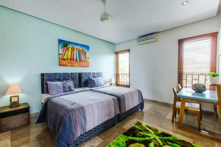 Чангу: Wonderful 4BR villa 50 meters to the beach Canggu