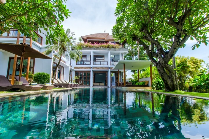 Чангу: Wonderful 4BR villa 50 meters to the beach Canggu