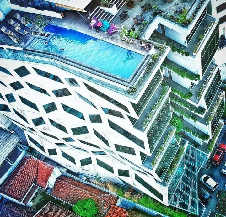 Бандунг: Janevalla Bandung