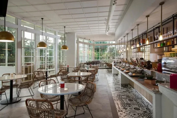 Сурабая: Kampi Hotel Tunjungan – Surabaya
