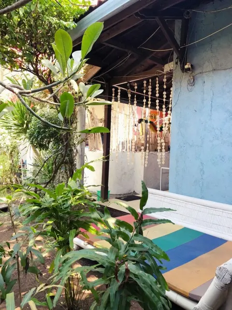 Гили Траванган: Salon de Nomad Gili T.