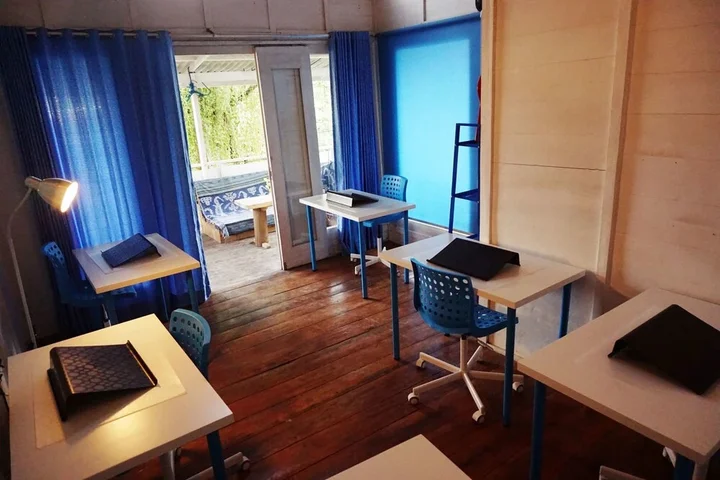 Гили Траванган: Salon de Nomad Gili T.