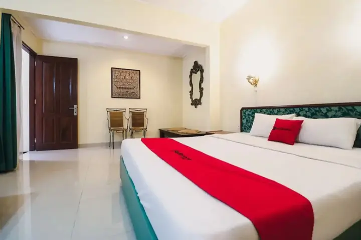 Суракарта: RedDoorz Plus @ Purwosari