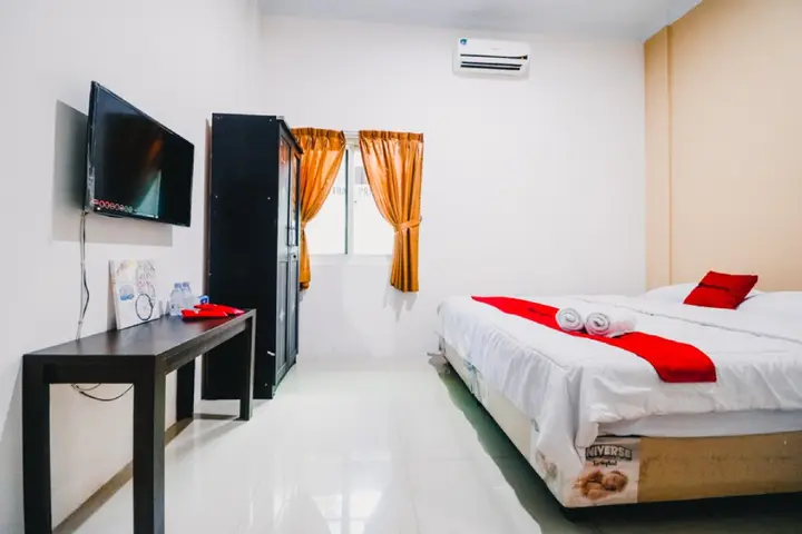 Медан: RedDoorz @ Jalan Krakatau Medan