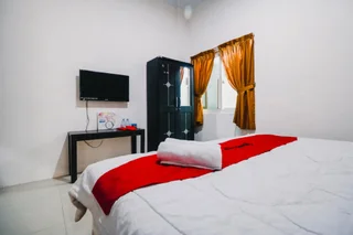 Медан: RedDoorz @ Jalan Krakatau Medan