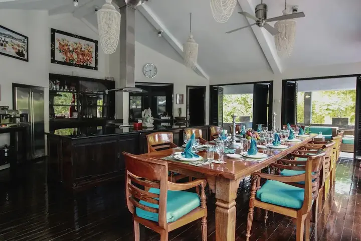 Сукасада: Le Mirage Villa Santai