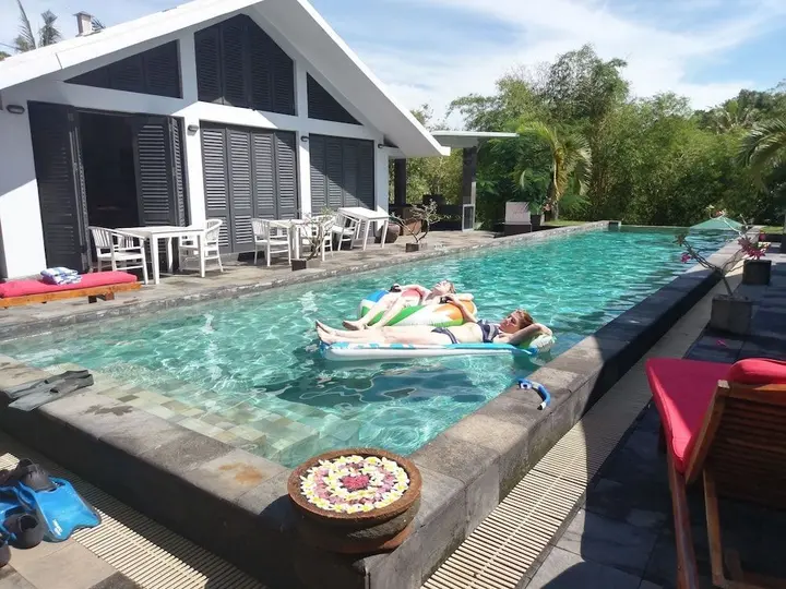 Сукасада: Le Mirage Villa Santai