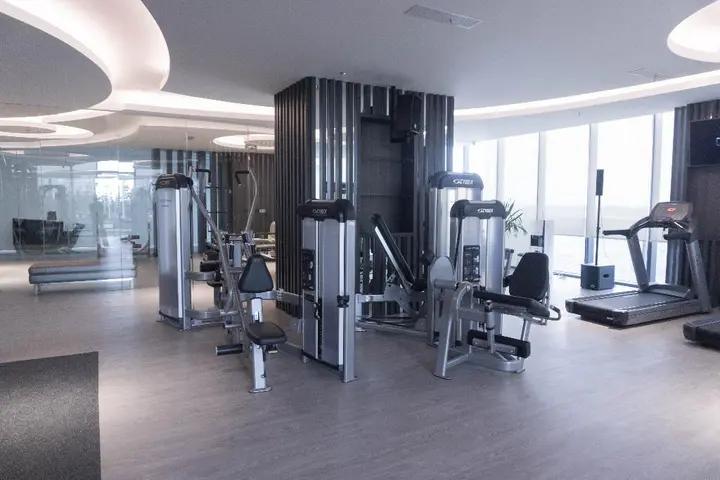 Legok: JHL Solitaire Gading Serpong