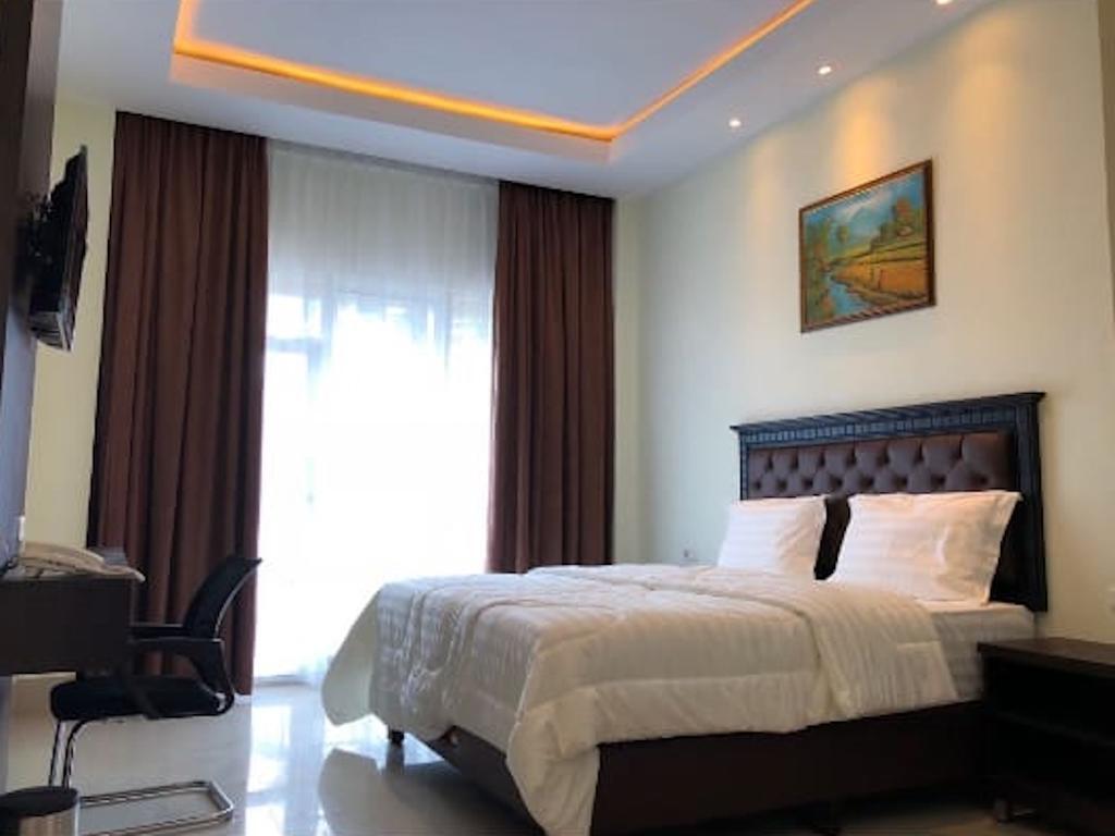 Бантаенг: Kirei Hotel Bantaeng
