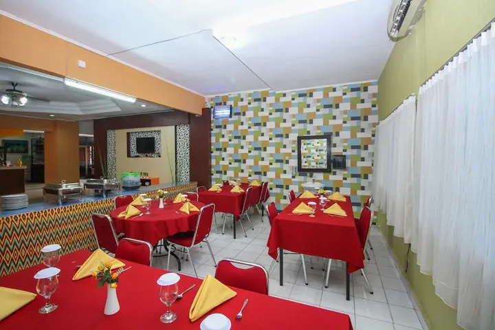 Пеканбару: RedDoorz Plus @ Jalan Dr Sutomo Pekanbaru