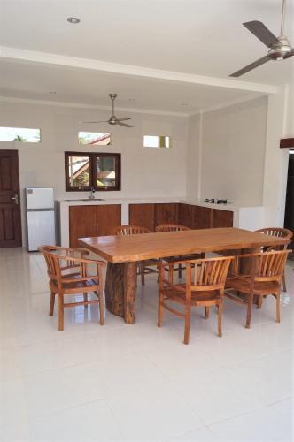 Бунутан: Villa Mangga Beach