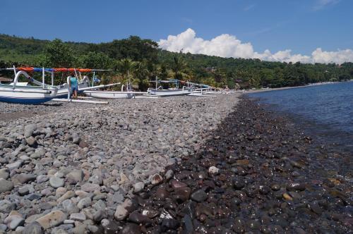 Бунутан: Villa Mangga Beach