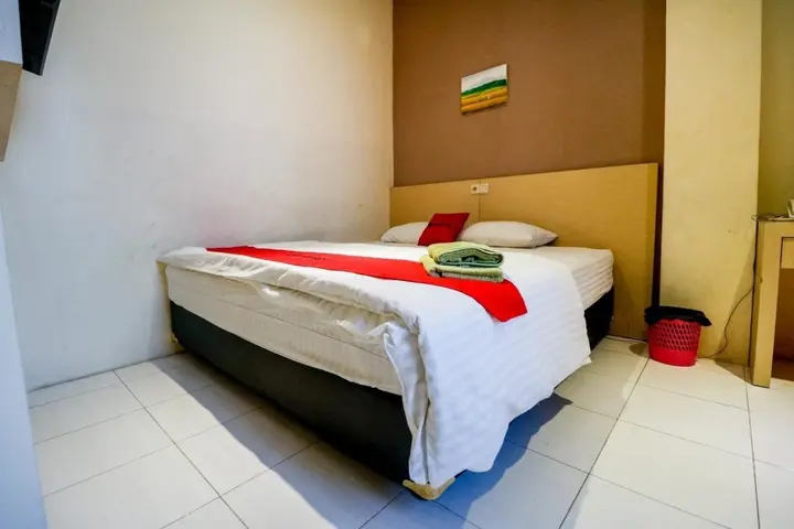 Банджармасин: RedDoorz near Pasar Tarapung Siring Banjarmasin