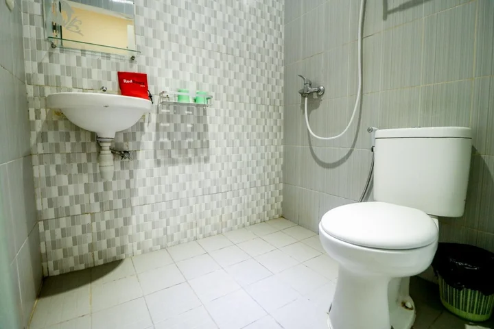 Банджармасин: RedDoorz near Pasar Tarapung Siring Banjarmasin