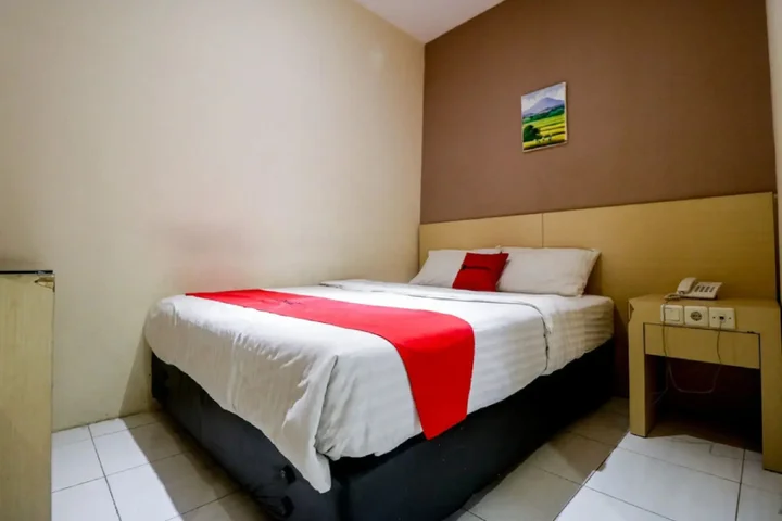 Банджармасин: RedDoorz near Pasar Tarapung Siring Banjarmasin