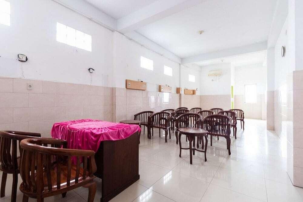Медан: RedDoorz Plus @ Jalan Gatot Subroto Medan