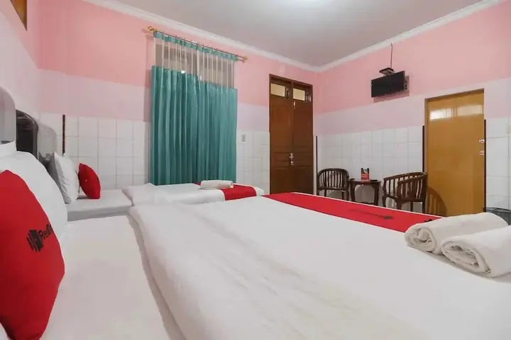Медан: RedDoorz Plus @ Jalan Gatot Subroto Medan