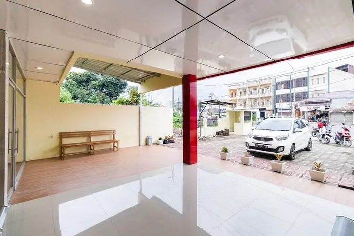 Медан: RedDoorz Plus @ Jalan Gatot Subroto Medan