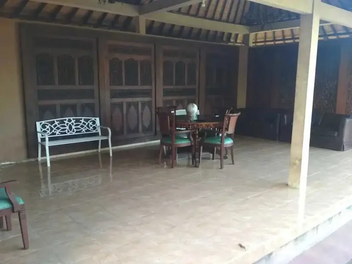 Сукавати: Villa Taman Sari