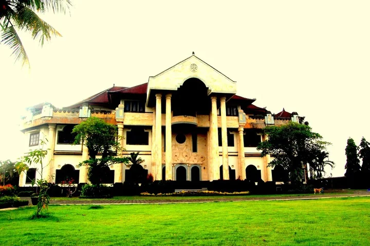 Табанан: Dhyanapura City Hotel