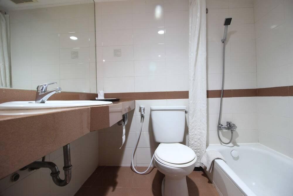 Суракарта: RedDoorz Premium @ Slamet Riyadi 2