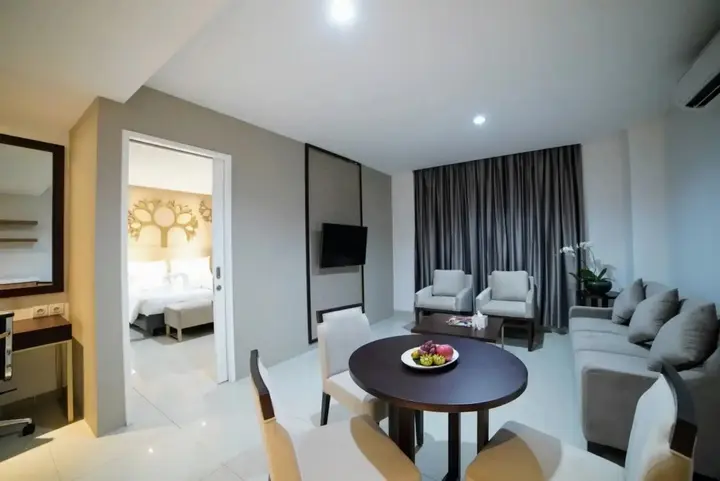 Сурабая: Palm Park Hotel Surabaya