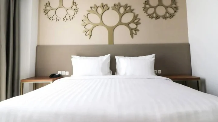 Сурабая: Palm Park Hotel Surabaya