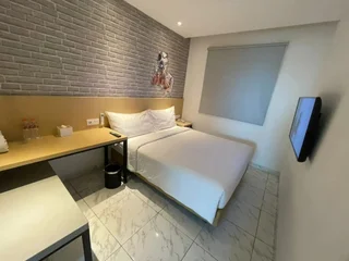 Сурабая: Palm Park Hotel Surabaya