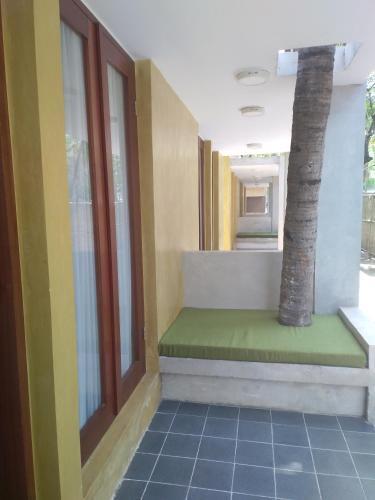 Гили Траванган: Triple Tree Villa