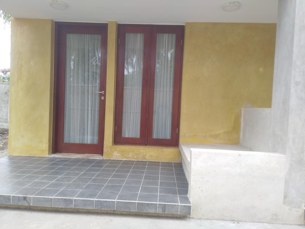 Гили Траванган: Triple Tree Villa