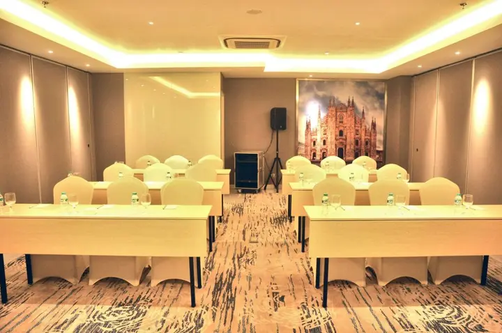 Джакарта: Grand Picasso Hotel