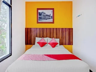 Семаранг: OYO 90426 Near Mall Ciputra 2