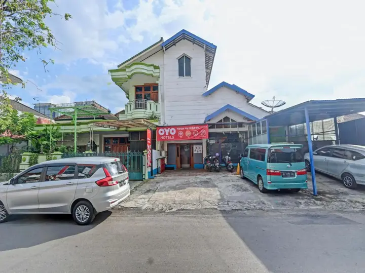 Семаранг: OYO 90426 Near Mall Ciputra 2